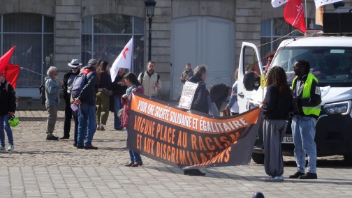 Bordeaux 14 mars 2026 . Pour ces manifestant la police tue , mais les protègent pour manifester contre eux !